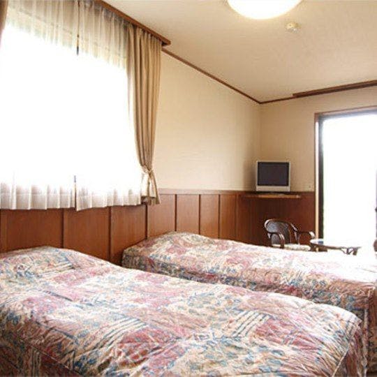 Bilik gaya barat yang padat.