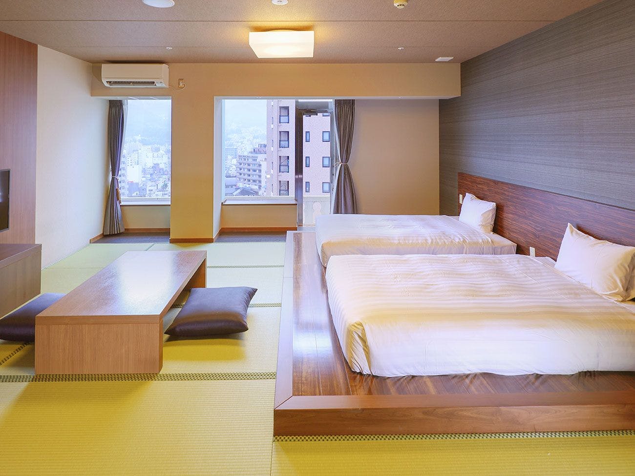 Ooedo Onsen Monogatari Premium Atami