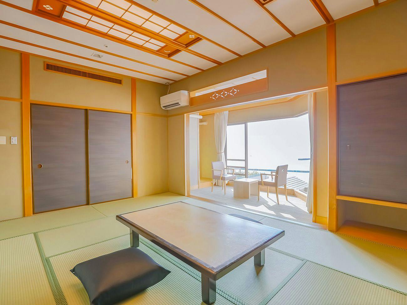 Ooedo Onsen Monogatari Premium Atami