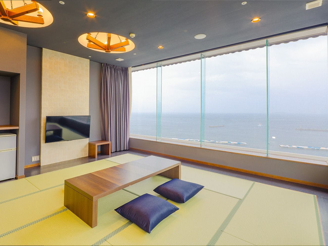 Ooedo Onsen Monogatari Premium Atami