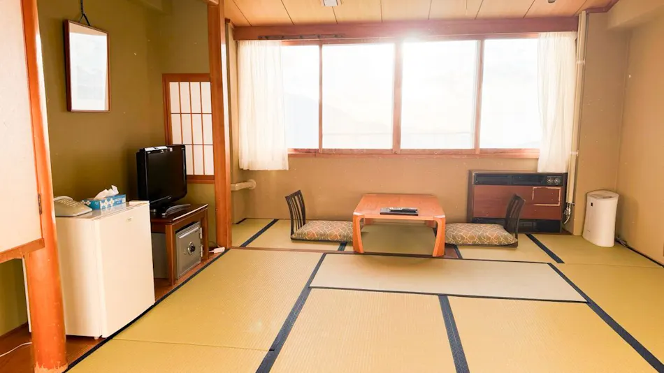 Nishihappo Onsen Hotel