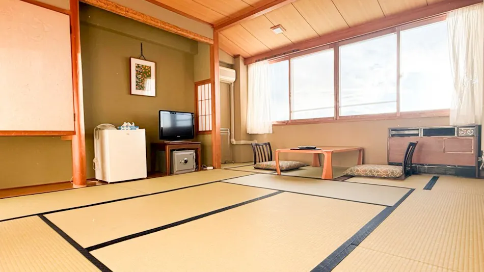 Nishihappo Onsen Hotel