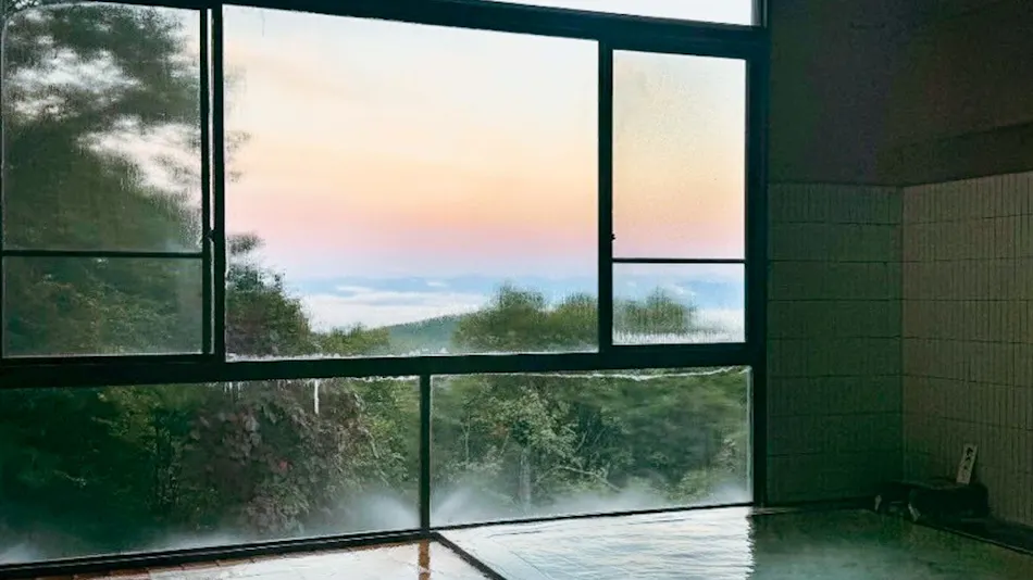 Nishihappo Onsen Hotel