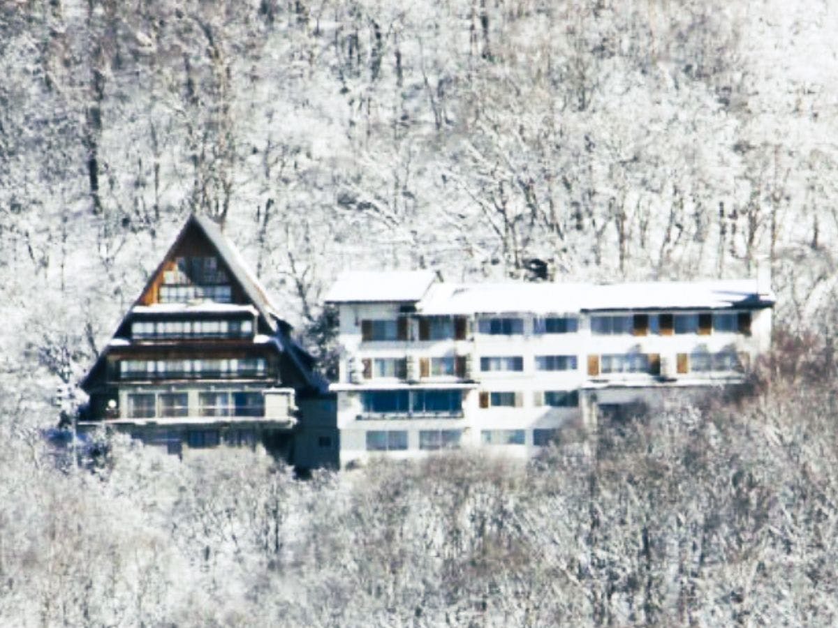 Nishihappo Onsen Hotel