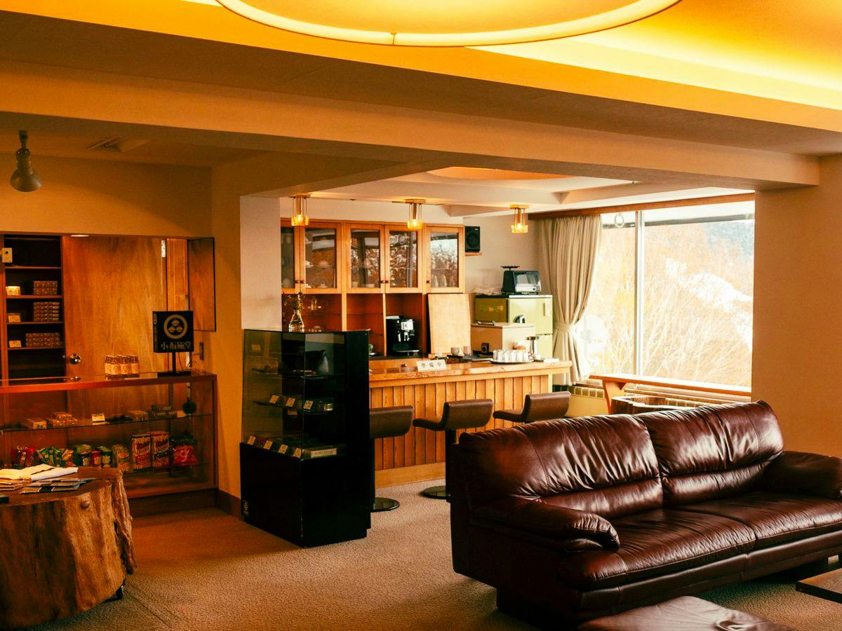Nishihappo Onsen Hotel