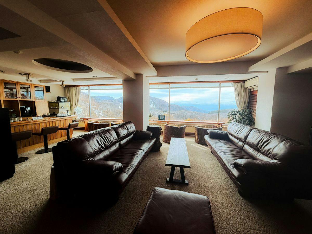 Nishihappo Onsen Hotel