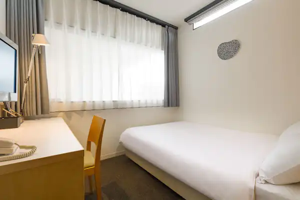 เตียงเซมิดับเบิล