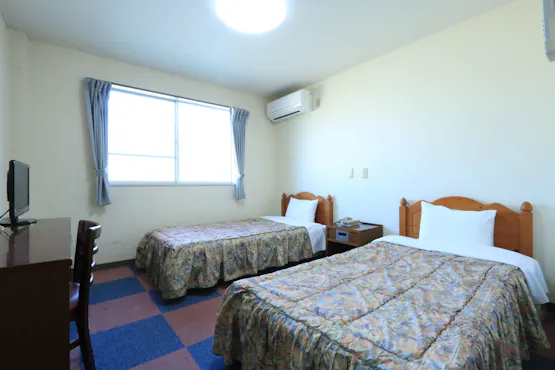 Kamar Twin Gaya Barat