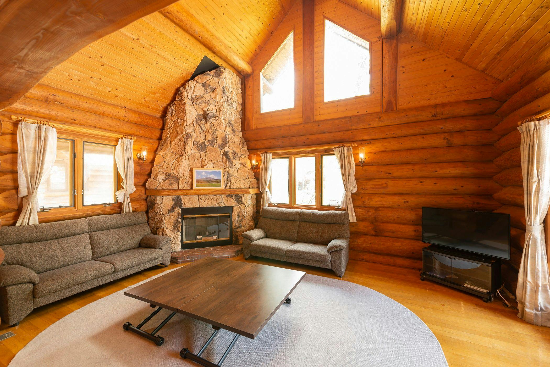 Karuizawa Rental Log Cottage Urube Village