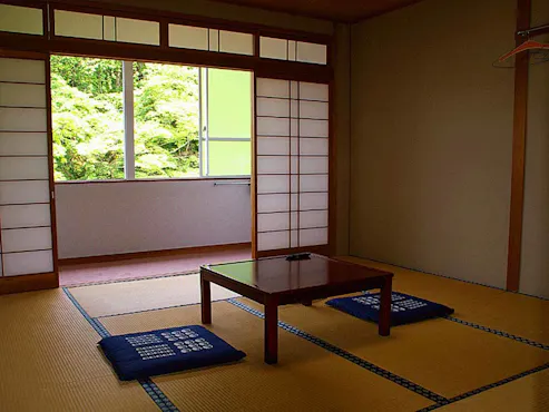●客室(和室8畳・一例)