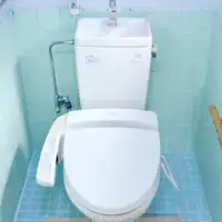 ・Dilengkapi dengan toilet dengan fungsi pencucian