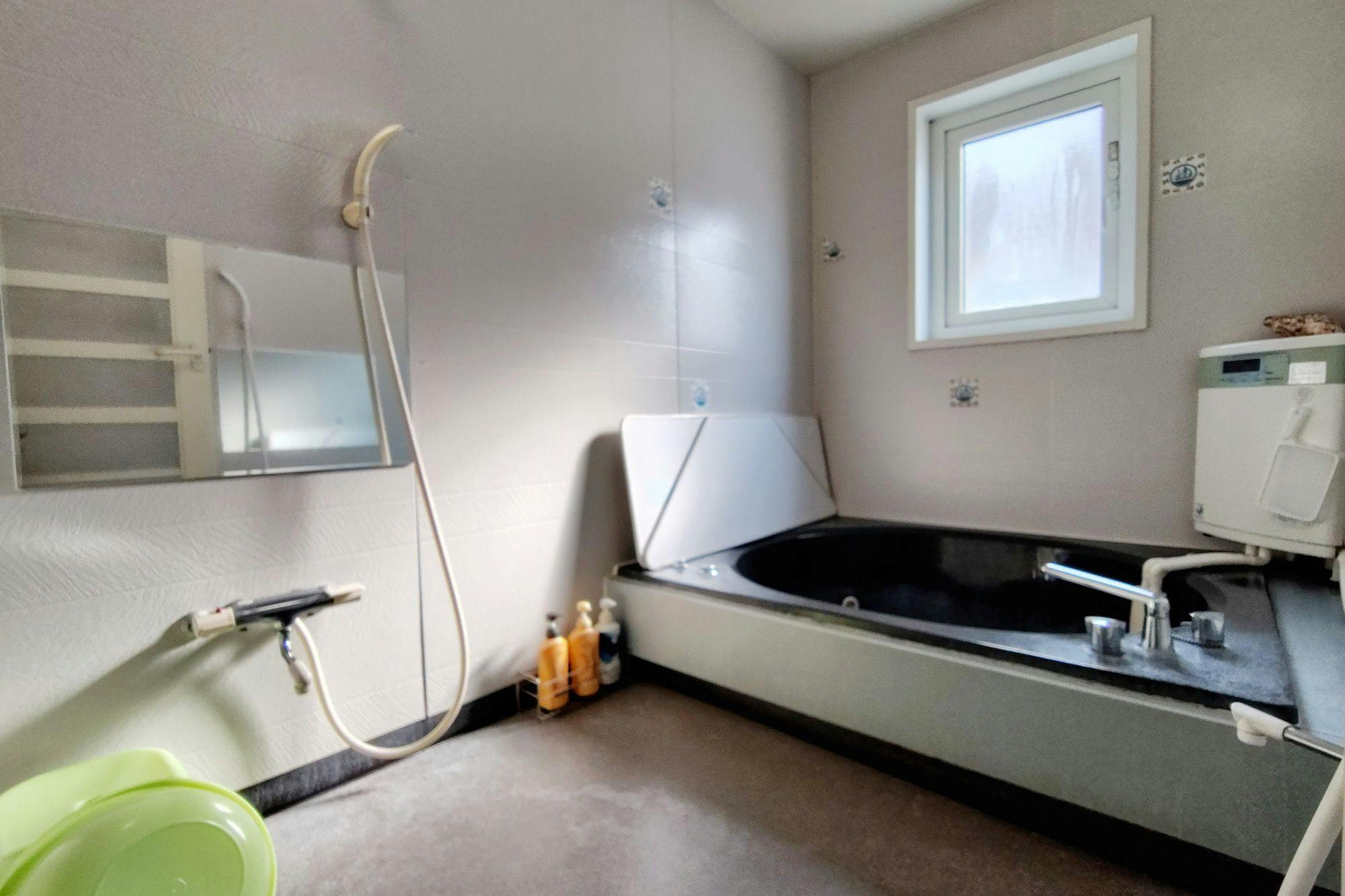 【ห้องอาบน้ำ】มี 1 แห่งภายในที่พัก