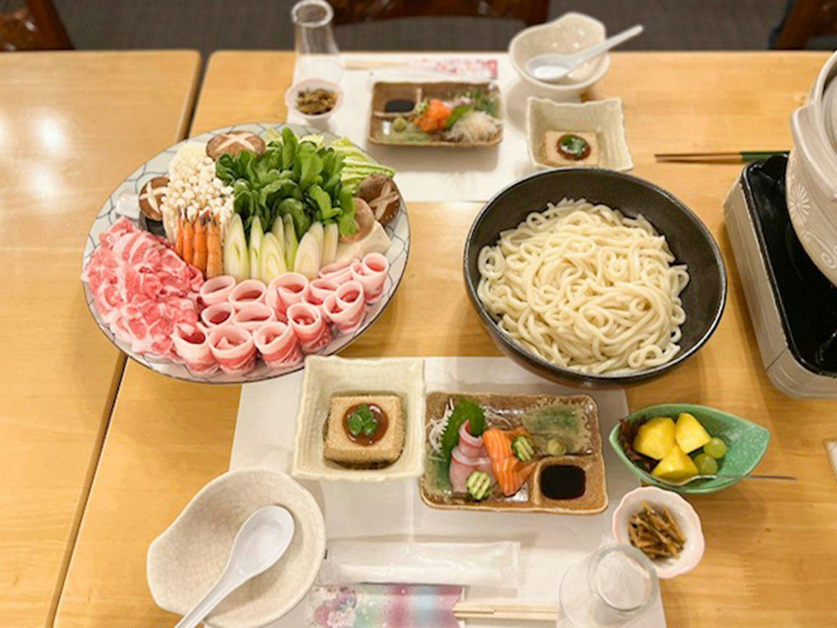 Four Seasons Yunogo