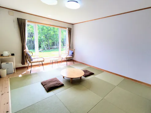 หน้าต่างบานใหญ่ ห้องสไตล์ญี่ปุ่นกว้าง 13 เสื่อพร้อมเสื่อริวกิว