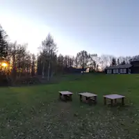 พระอาทิตย์ตกจากเก้าอี้สวน