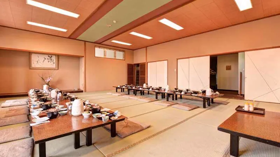 Takumi Tourist Hotel