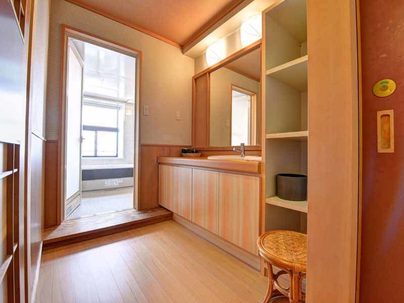 Takumi Tourist Hotel