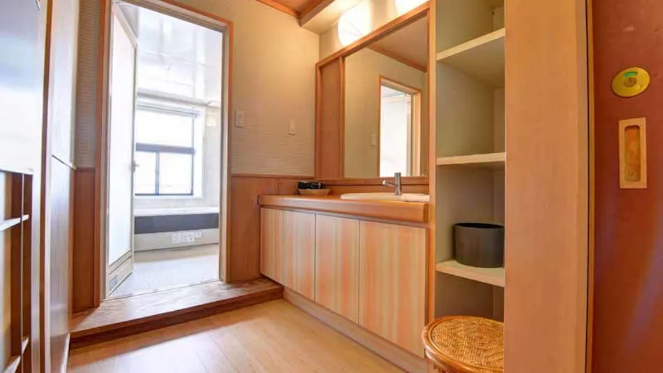 Takumi Tourist Hotel