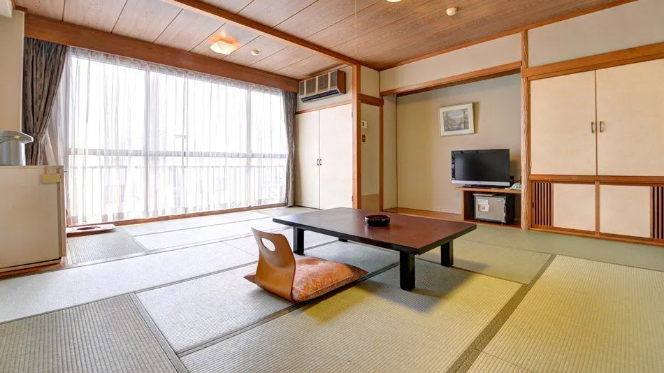 Takumi Tourist Hotel