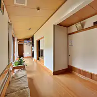 ทางเดินภายในอาคาร