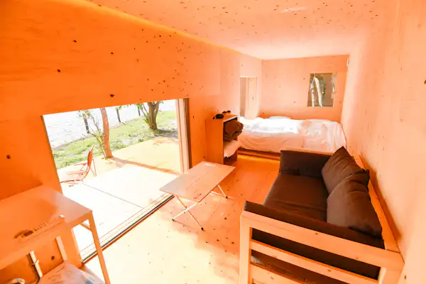 ภาพถ่ายภายในกล่องที่พัก