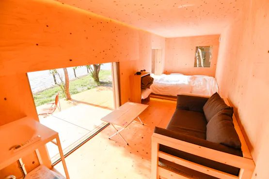 ภาพถ่ายภายในกล่องที่พัก