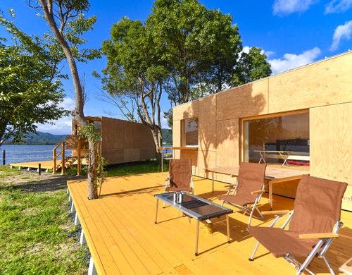 独立したウッドデッキがあります。