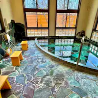 ห้องอาบน้ำสาธารณะหินเทปเป