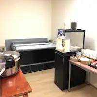 セルフコーナー(食堂内)