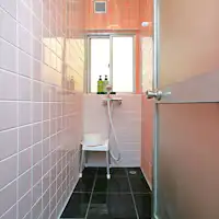 シャワー室