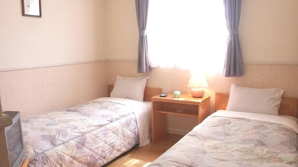 Tateshina Highland Pension Sunset - A Culinary Delight Inn
