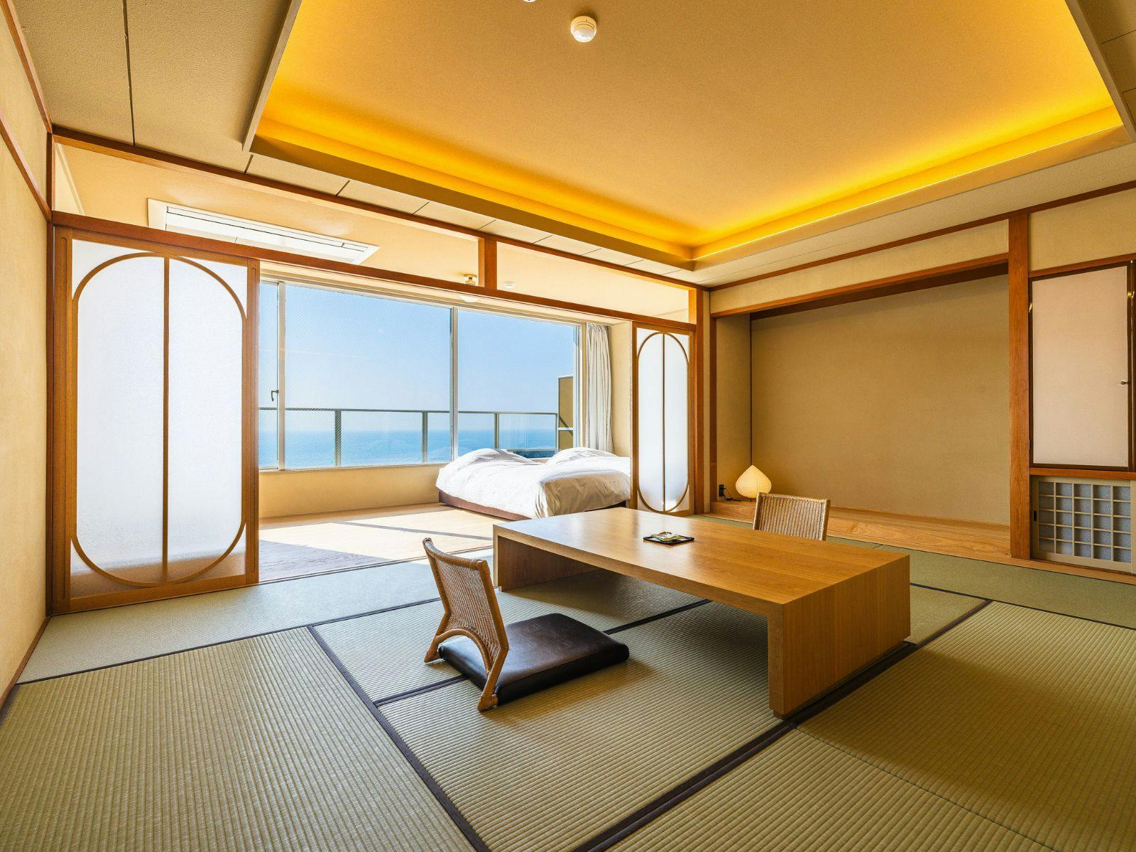 ห้องสไตล์ญี่ปุ่น-ตะวันตกชั้นบนสุด “ห้องอ่าว”