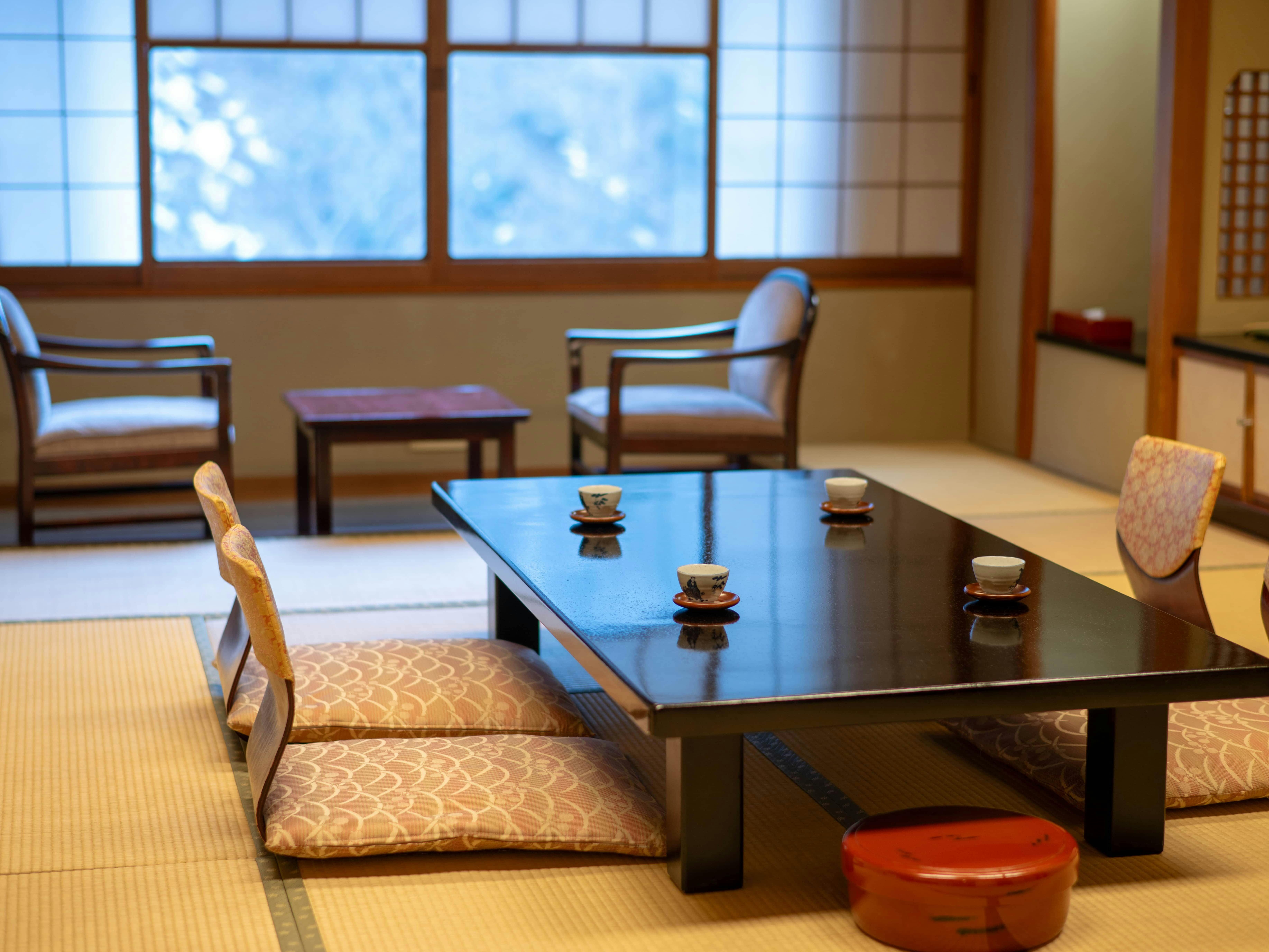 【컴포트 일본식 다다미방 12조｜홍운각】