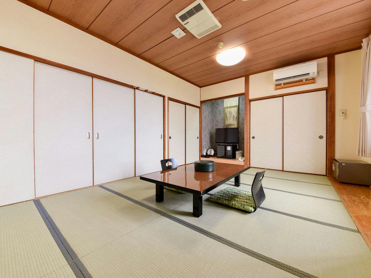 Shichijo Onsen Dome