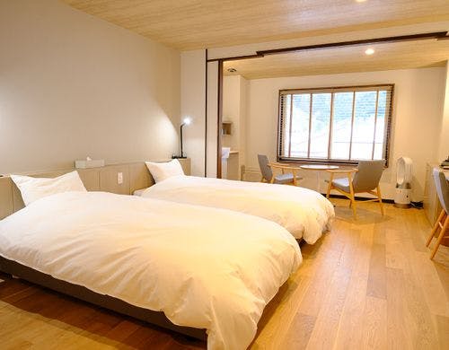 森の舘 洋室（ツイン＋EXベッド）