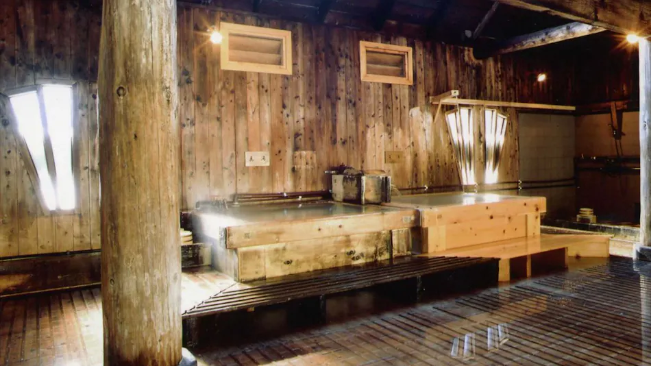 Manza Onsen Nisshinkan