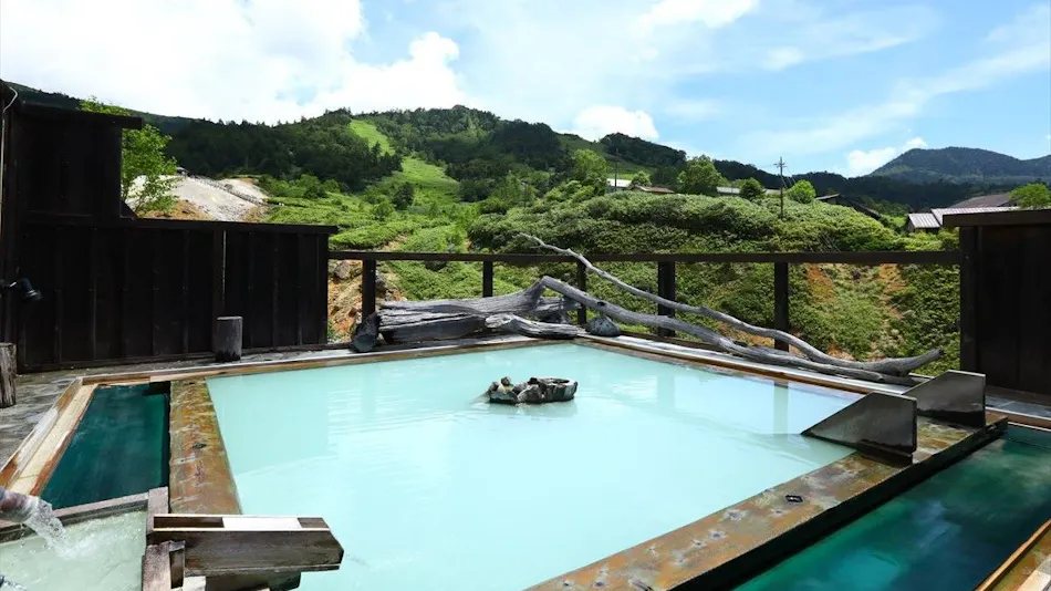 Manza Onsen Nisshinkan