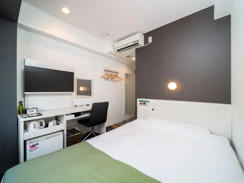 150cm 폭의 넓은 침대에서 푹 쉬세요.