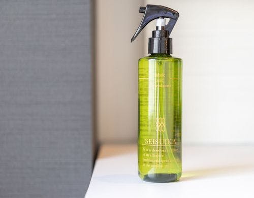 スプレーでしっかり消臭、除菌。