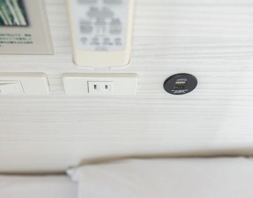 ベッドボードにＵＳＢコンセント有