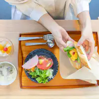 콘티넨탈 조식 스타일