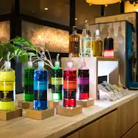 เรามีเครื่องดื่มแอลกอฮอล์หลากหลายประเภทให้บริการ