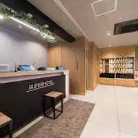 เราจะต้อนรับคุณที่เคาน์เตอร์เช็คอิน