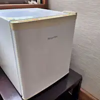 มีตู้เย็นส่วนกลางติดตั้งไว้ตามจุดต่างๆ ภายในที่พัก
