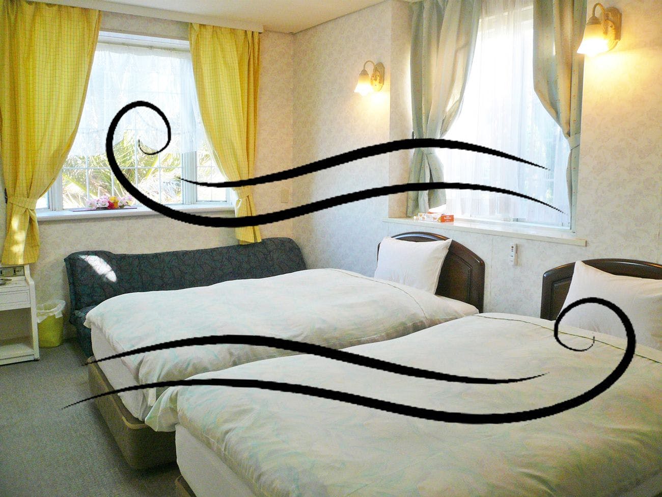 Kamar twin sisi laut lantai 2 dengan sistem ventilasi paksa.