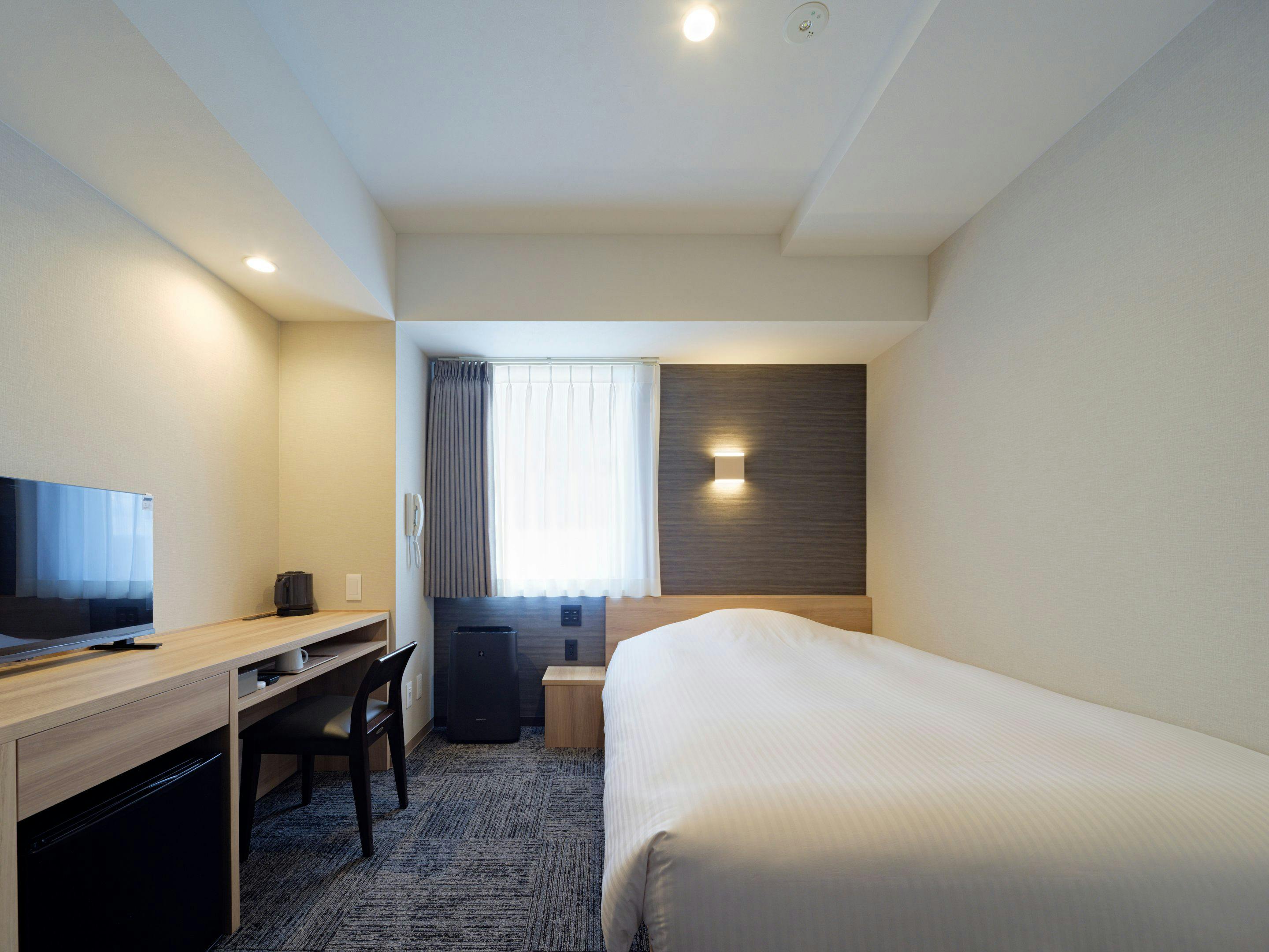 a. Suehiro Hotel