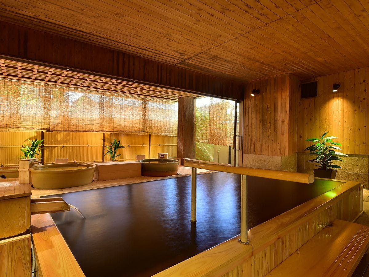 Shibu no Yu: An Inn with Free-Flowing Hot Spring Source