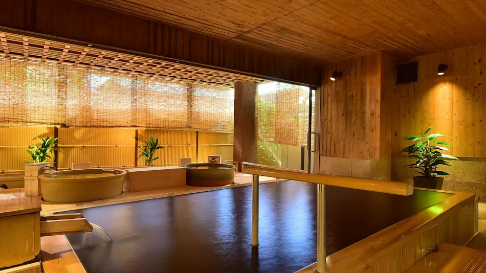 Shibu no Yu: An Inn with Free-Flowing Hot Spring Source