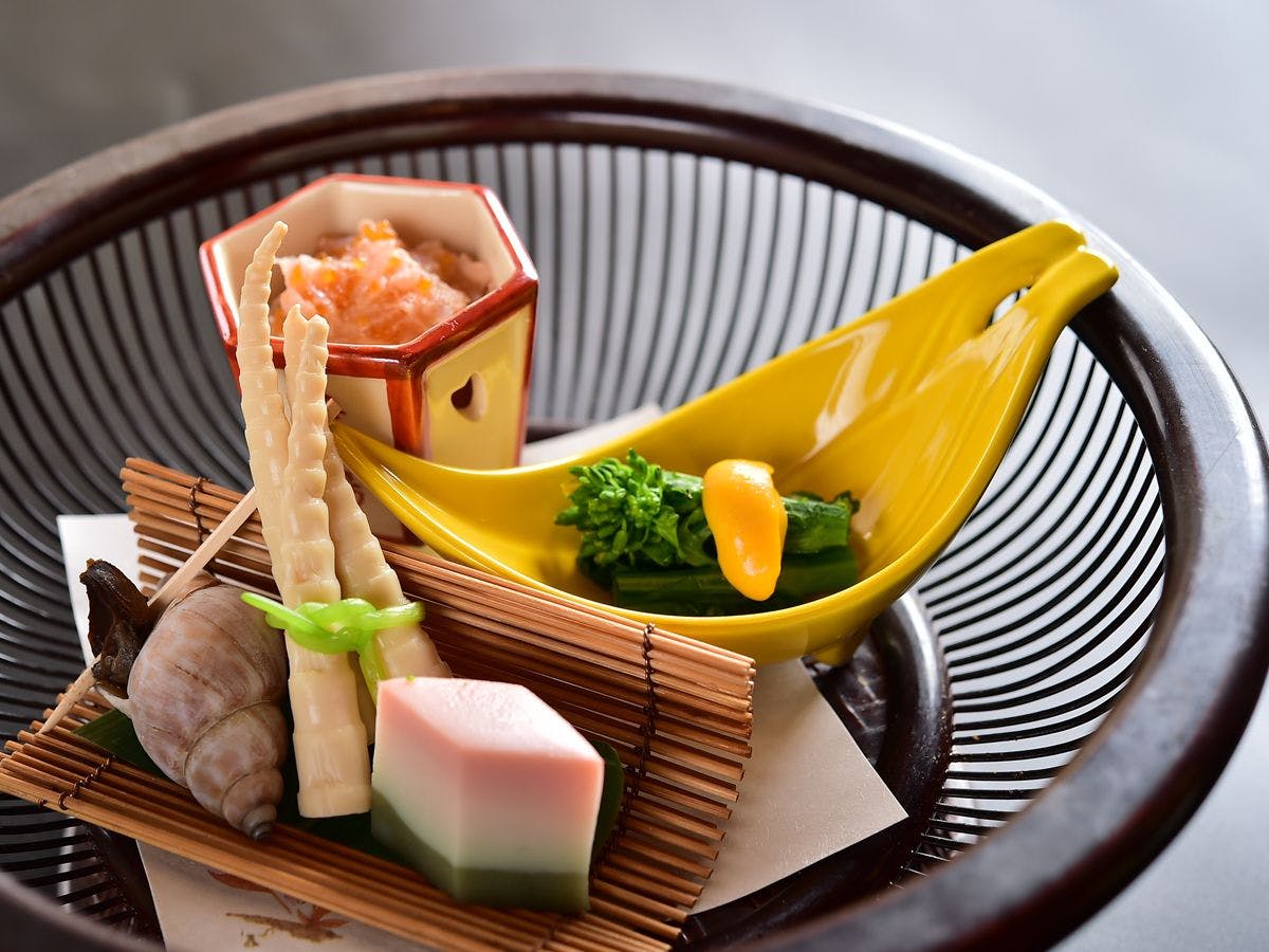 Shibu no Yu: An Inn with Free-Flowing Hot Spring Source