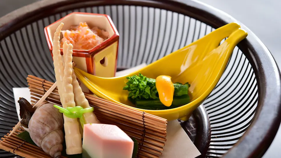 Shibu no Yu: An Inn with Free-Flowing Hot Spring Source